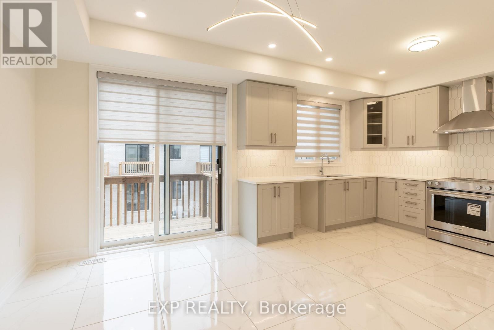 510 New England Court, Newmarket, Ontario  L3X 0M6 - Photo 6 - N14030390