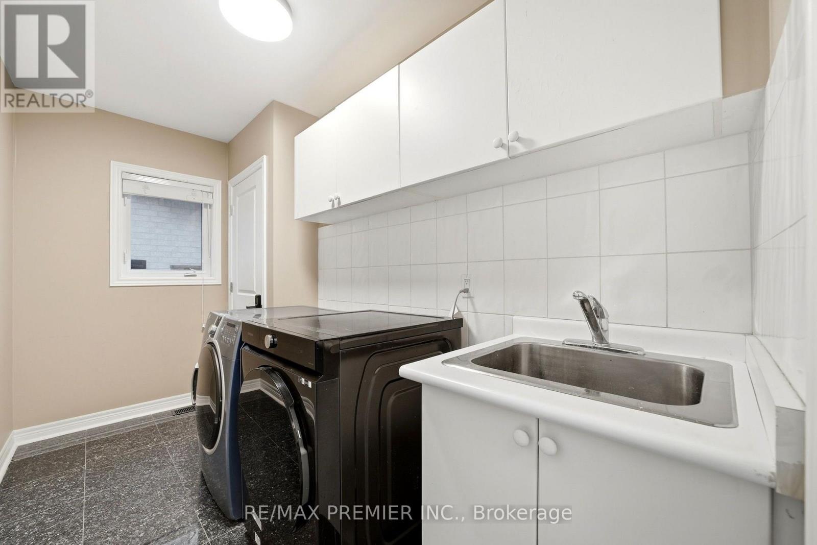 16 St Michele Place, Vaughan, Ontario  L4H 1H3 - Photo 16 - N14030500