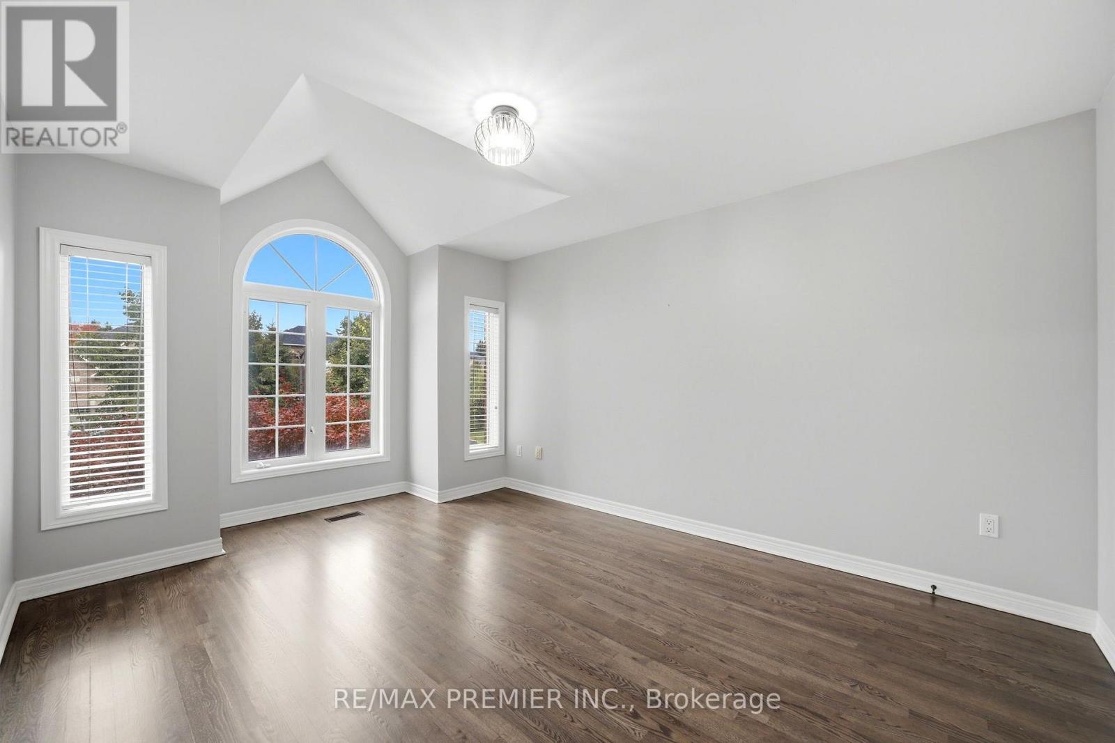 16 St Michele Place, Vaughan, Ontario  L4H 1H3 - Photo 35 - N14030500
