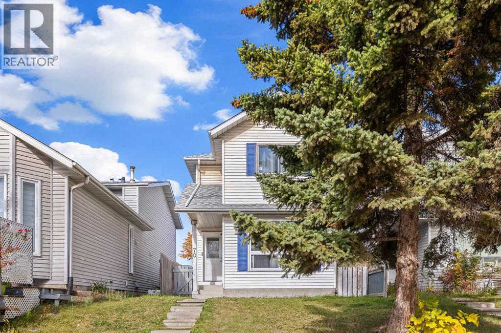 70 Dovercliffe Way, Calgary, Alberta  t2b 2c6 - Photo 2 - A2350478