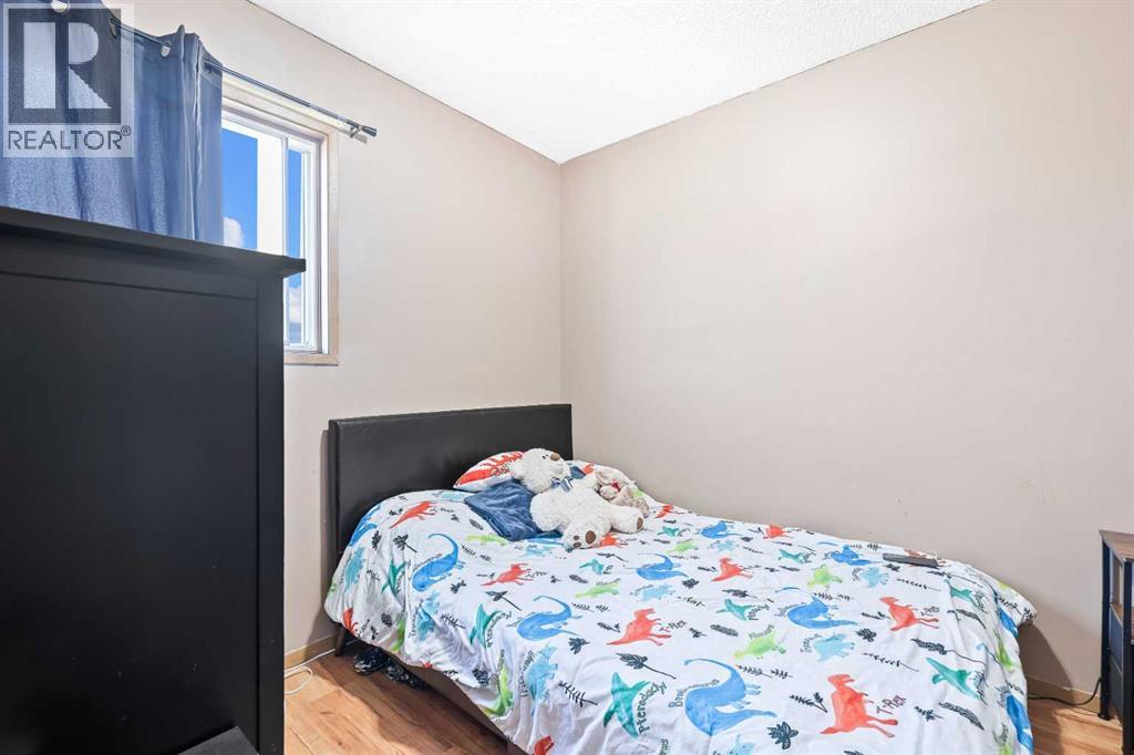 70 Dovercliffe Way, Calgary, Alberta  t2b 2c6 - Photo 22 - A2350478