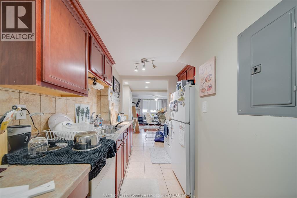1087 Marentette, Windsor, Ontario  N9A 2A4 - Photo 20 - 26025023