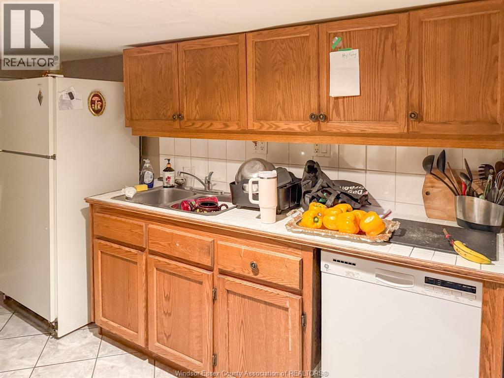 1087 Marentette, Windsor, Ontario  N9A 2A4 - Photo 42 - 26025023