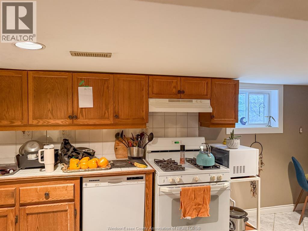 1087 Marentette, Windsor, Ontario  N9A 2A4 - Photo 43 - 26025023