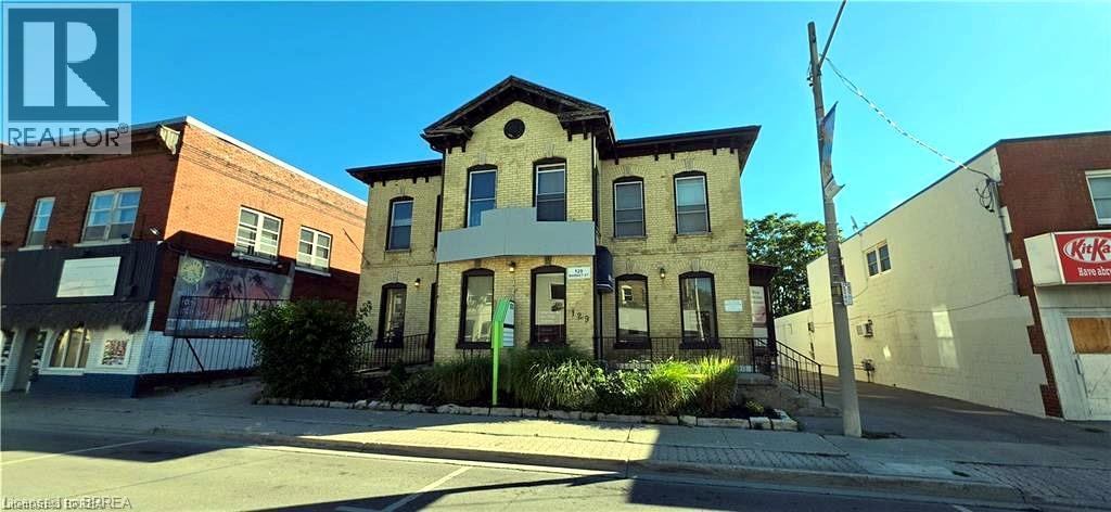 129-131 Market Street, Brantford, Ontario  N3T 2Z9 - Photo 1 - 40869687