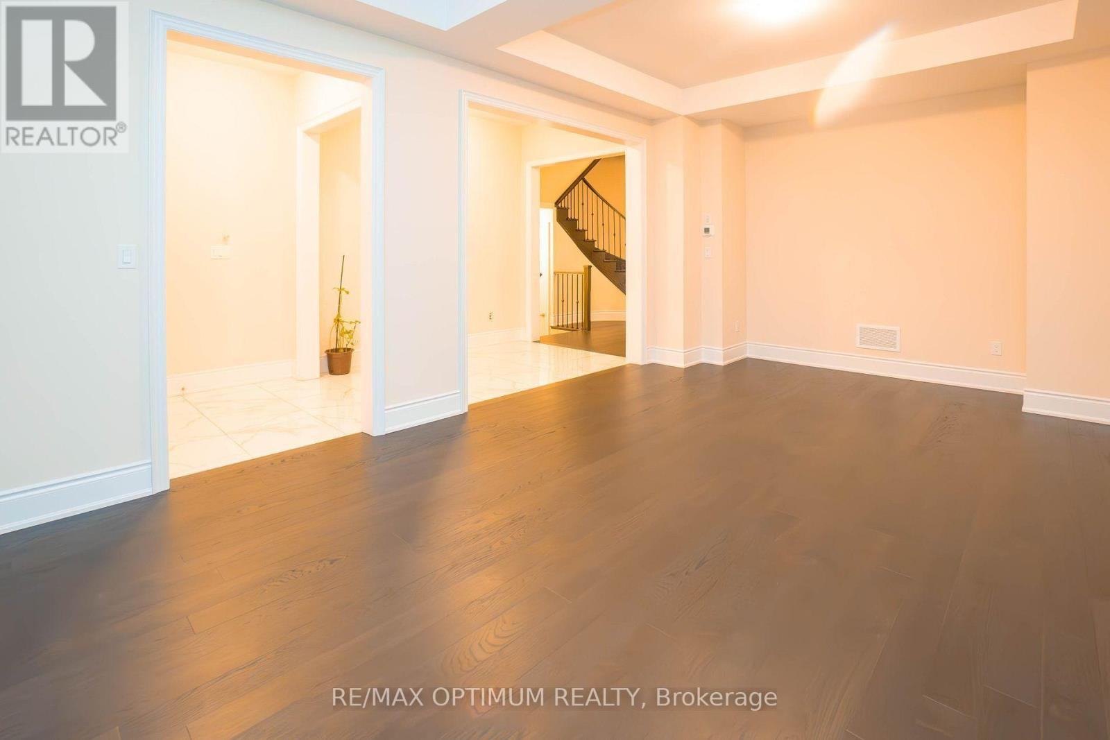 24 Selwood Drive, Brampton, Ontario  L6P 4R5 - Photo 6 - W14030386