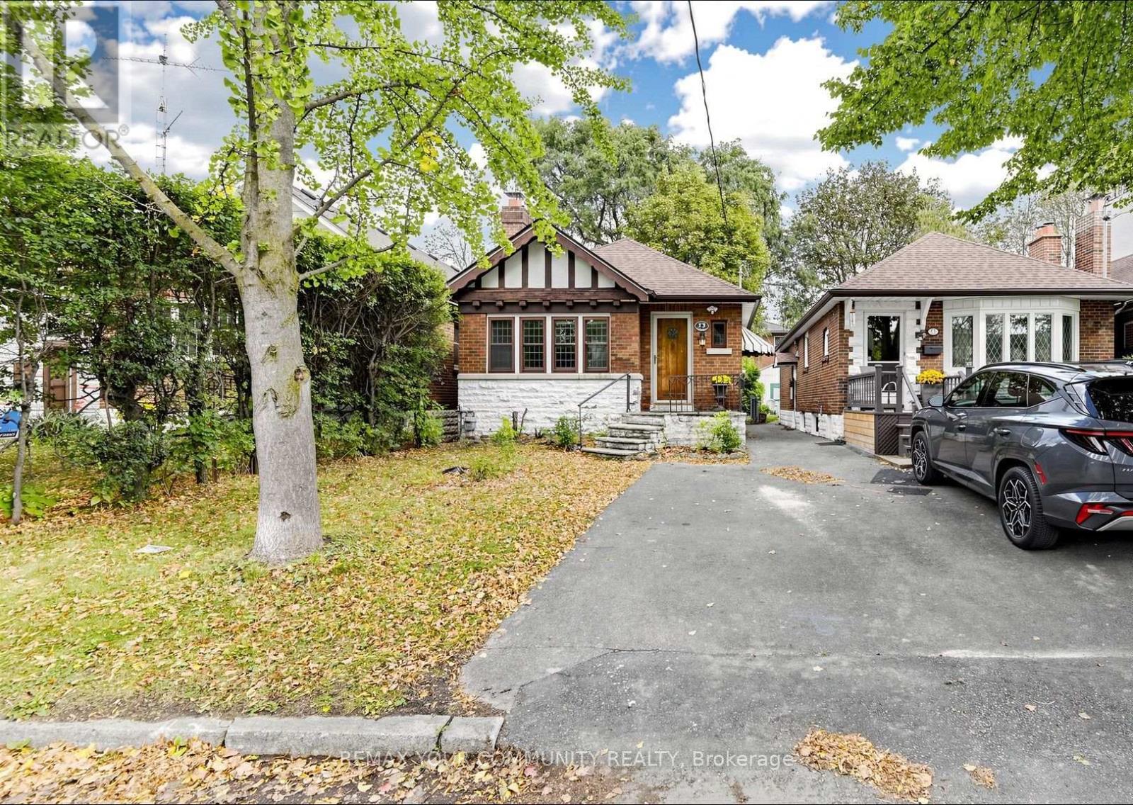 13 Tenth Street, Toronto, Ontario  M8V 3E7 - Photo 2 - W14030436