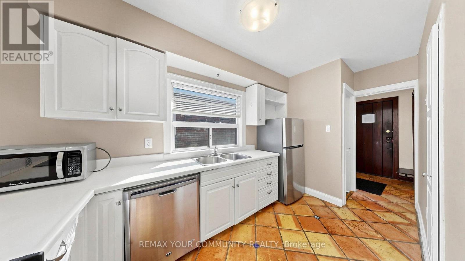 13 Tenth Street, Toronto, Ontario  M8V 3E7 - Photo 9 - W14030436