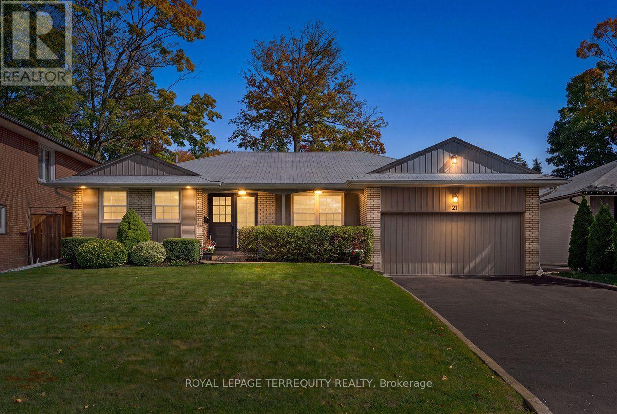 21 GREENCOAT ROAD, Toronto, Ontario