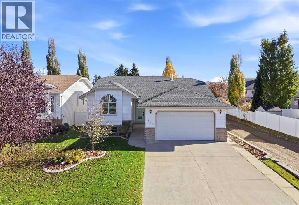 123 Robinson Crescent