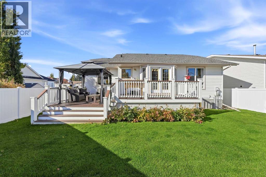 123 Robinson Crescent