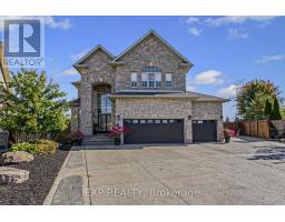 4 PLAYFAIR COURT, Hamilton, Ontario