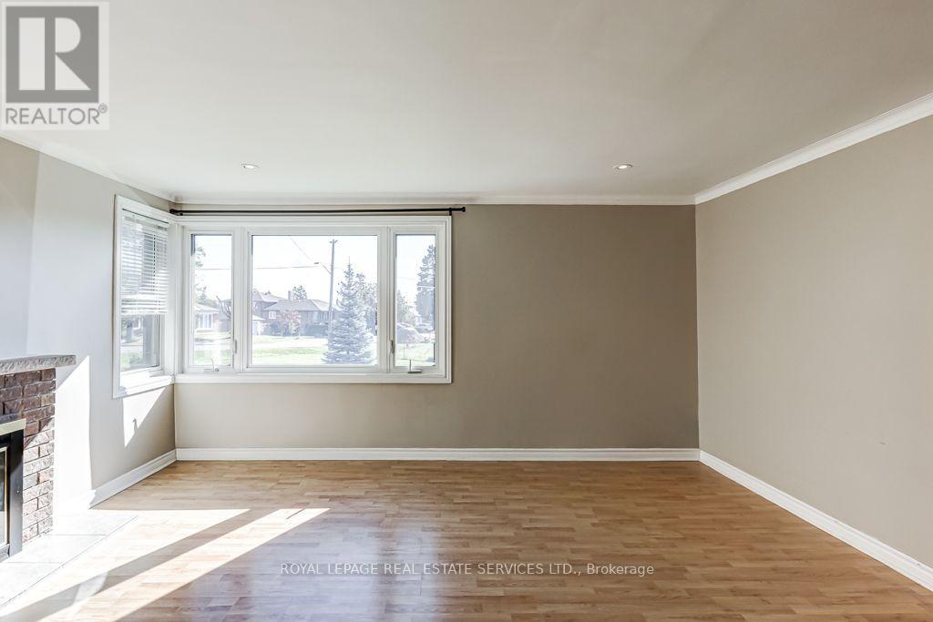 Main - 1695 Coram Crescent, Mississauga, Ontario  L4X 1L1 - Photo 17 - W14029582