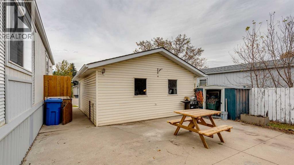 848 Madison Drive, Irricana, Alberta  T0M 1B0 - Photo 24 - A2349205