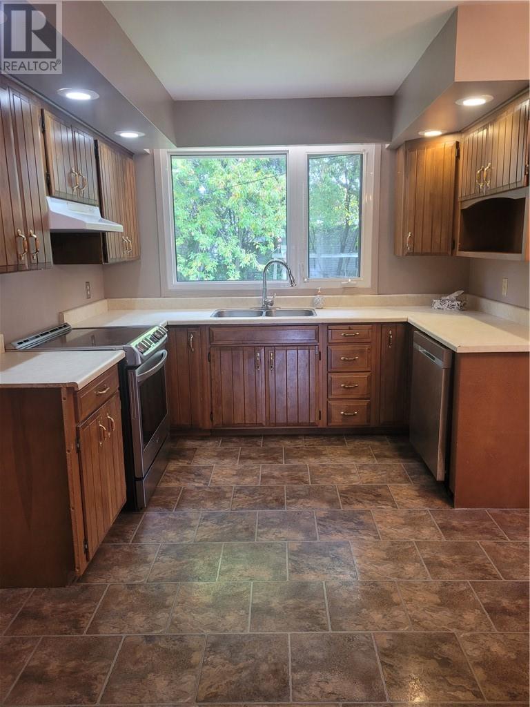 768 Danforth Avenue, Sudbury, Ontario  P3A 3Y6 - Photo 3 - 2130924