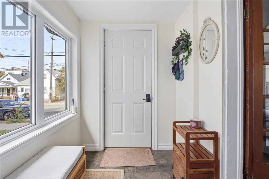 407 Morris Street, Sudbury, Ontario  P3B 1B8 - Photo 4 - 2130804