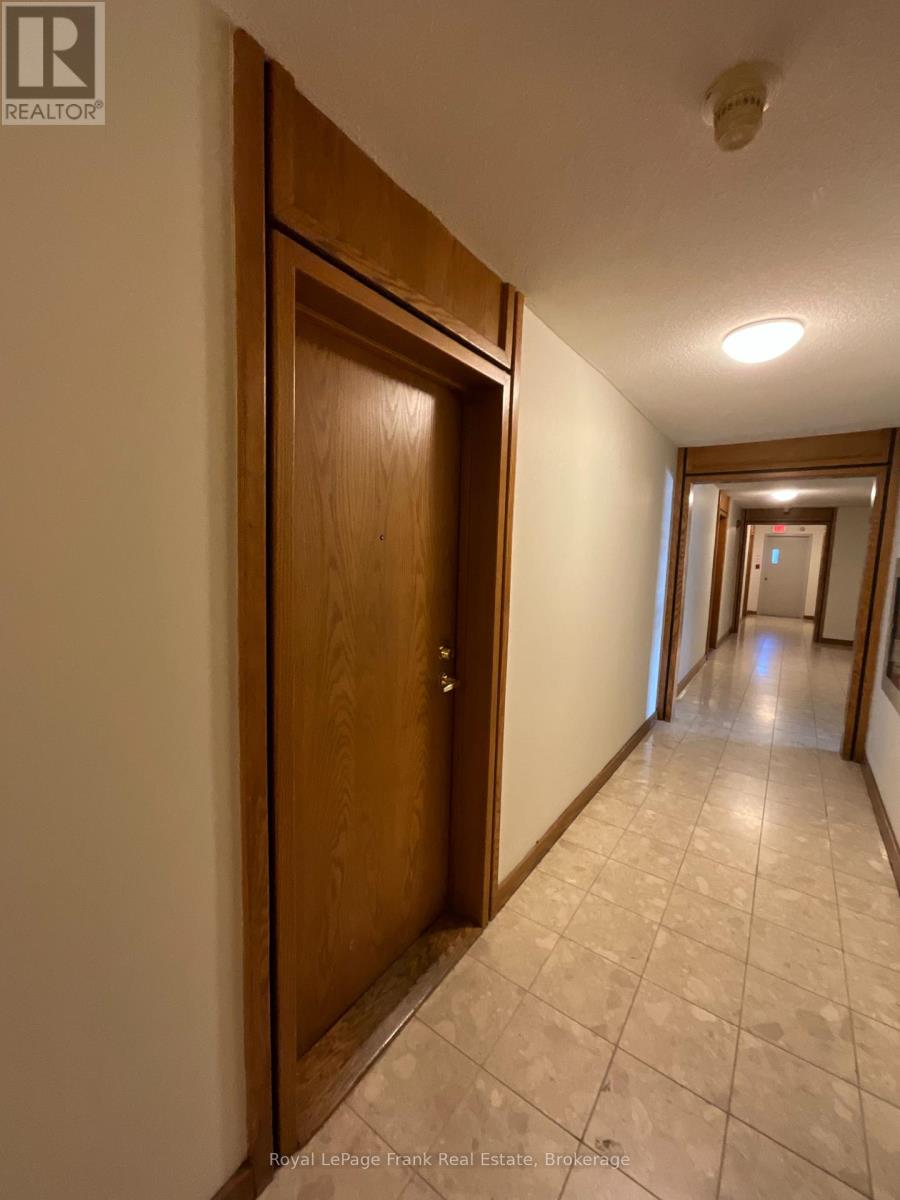 205 - 80 Athol Street E, Oshawa, Ontario  L1H 8B7 - Photo 4 - E14030764