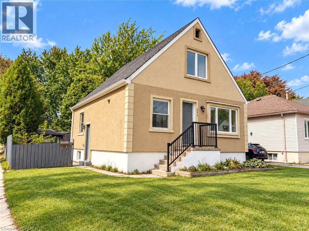 246 East 27th Street, Hamilton, Ontario  L8V 3G4 - Photo 2 - 40868393