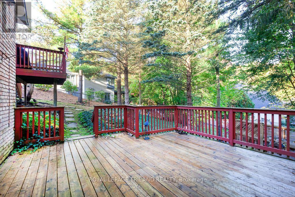 90 Chestnut Court, London South, Ontario  N6K 4J5 - Photo 3 - X14030638