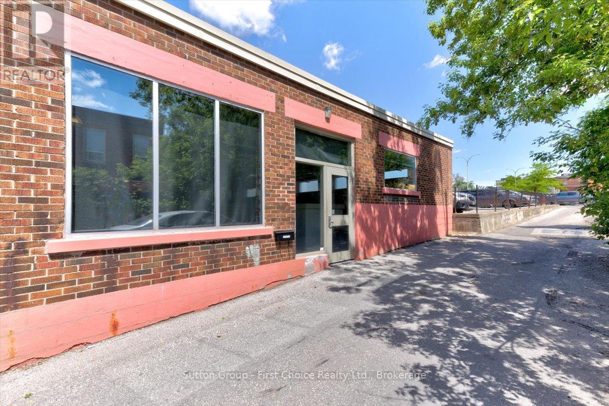 Rear - 107 Erie Street, Stratford, Ontario  N5A 2M5 - Photo 2 - X14030592