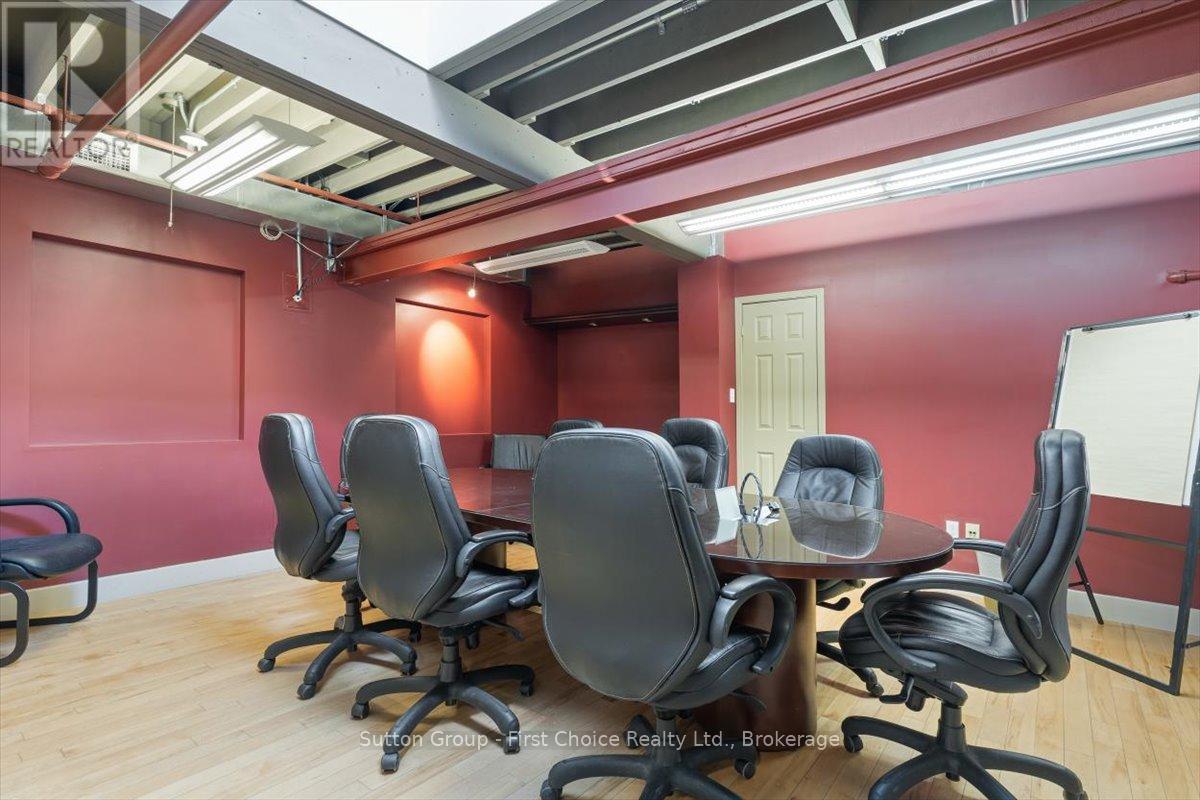 Rear - 107 Erie Street, Stratford, Ontario  N5A 2M5 - Photo 32 - X14030592