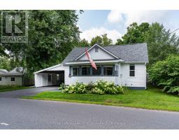 570 PINEDALE ROAD, Gravenhurst, Ontario