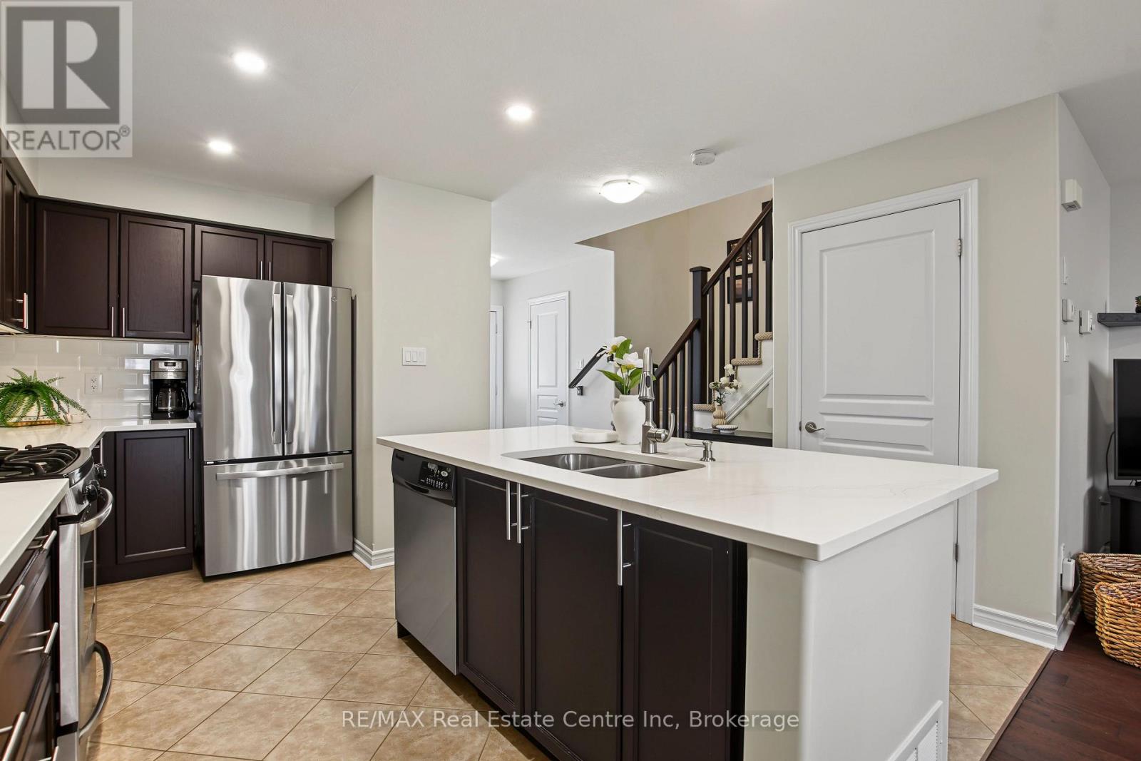 54 Wilkie Crescent, Guelph, Ontario  N1L 0C4 - Photo 6 - X14030704