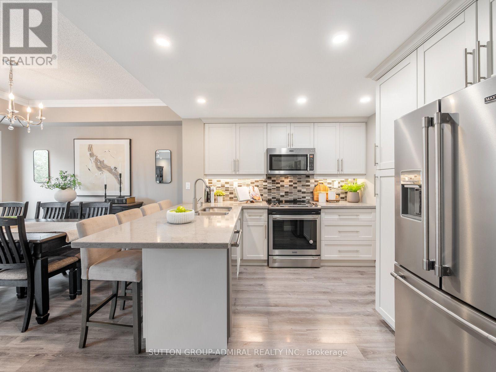 306 - 9 Greenbriar Road, Toronto, Ontario  M2K 1H4 - Photo 2 - C14030538