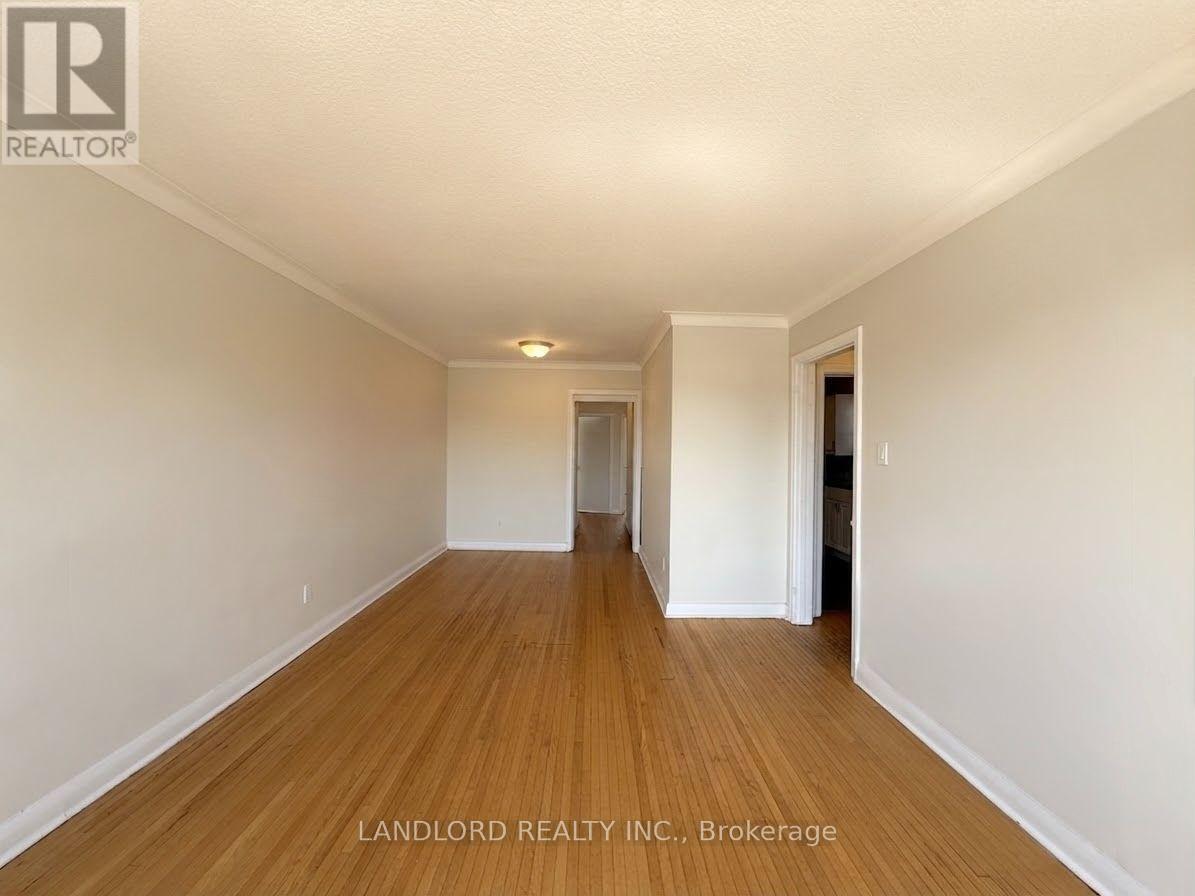 2nd Fl - 82 Lanark Avenue, Toronto, Ontario  M6E 2G4 - Photo 5 - C14030548