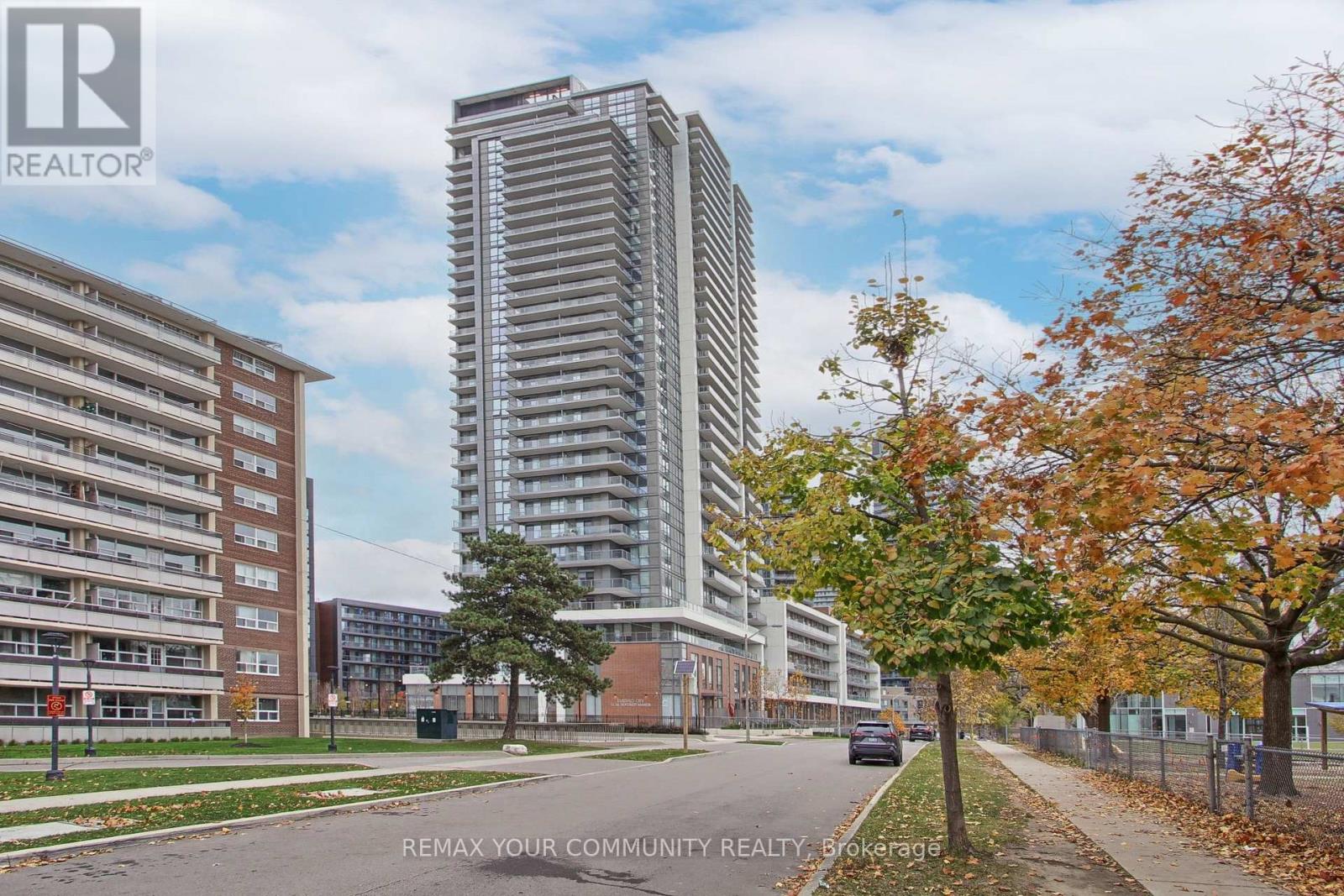 1902 - 32 FOREST MANOR ROAD, Toronto, Ontario