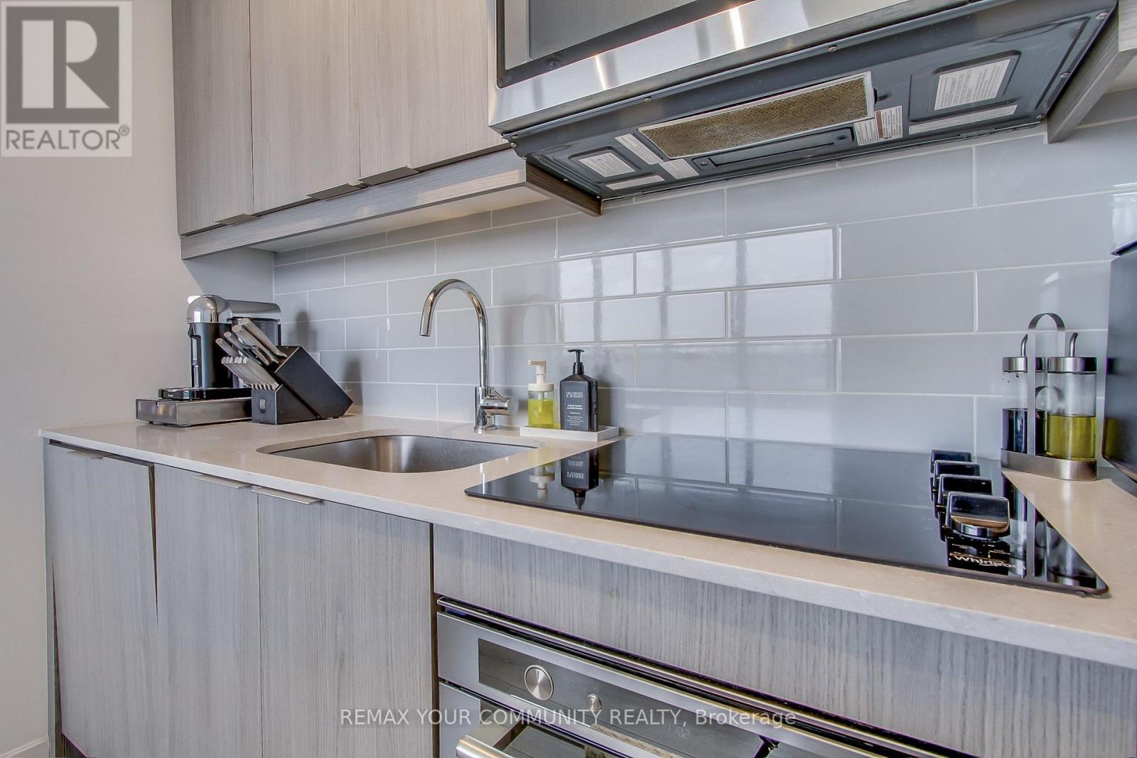 1902 - 32 Forest Manor Road, Toronto, Ontario  M2J 1M5 - Photo 12 - C14030656