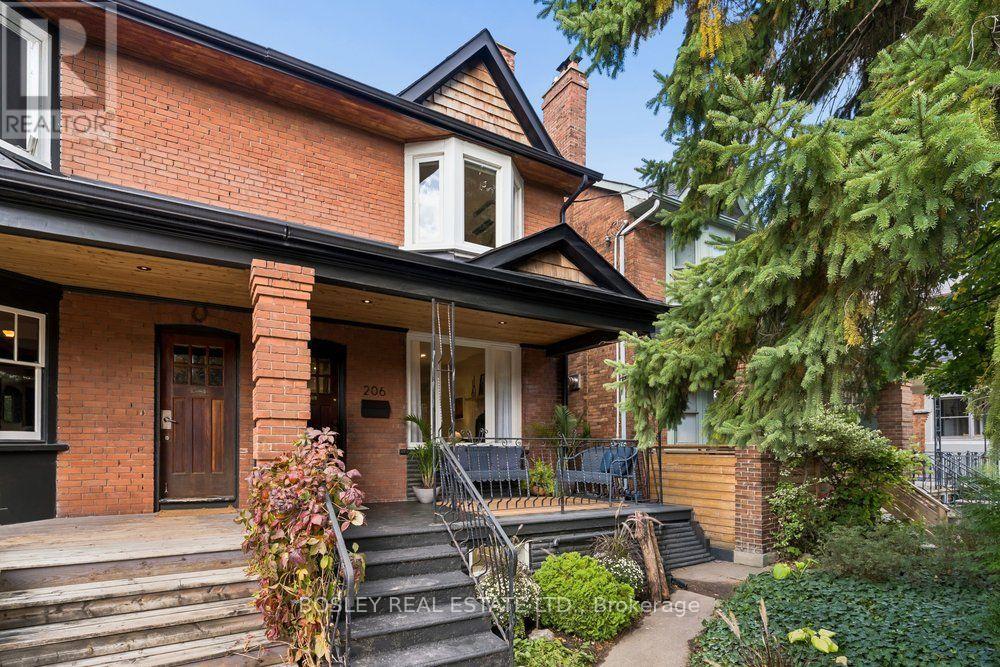 206 ASHWORTH AVENUE, Toronto, Ontario