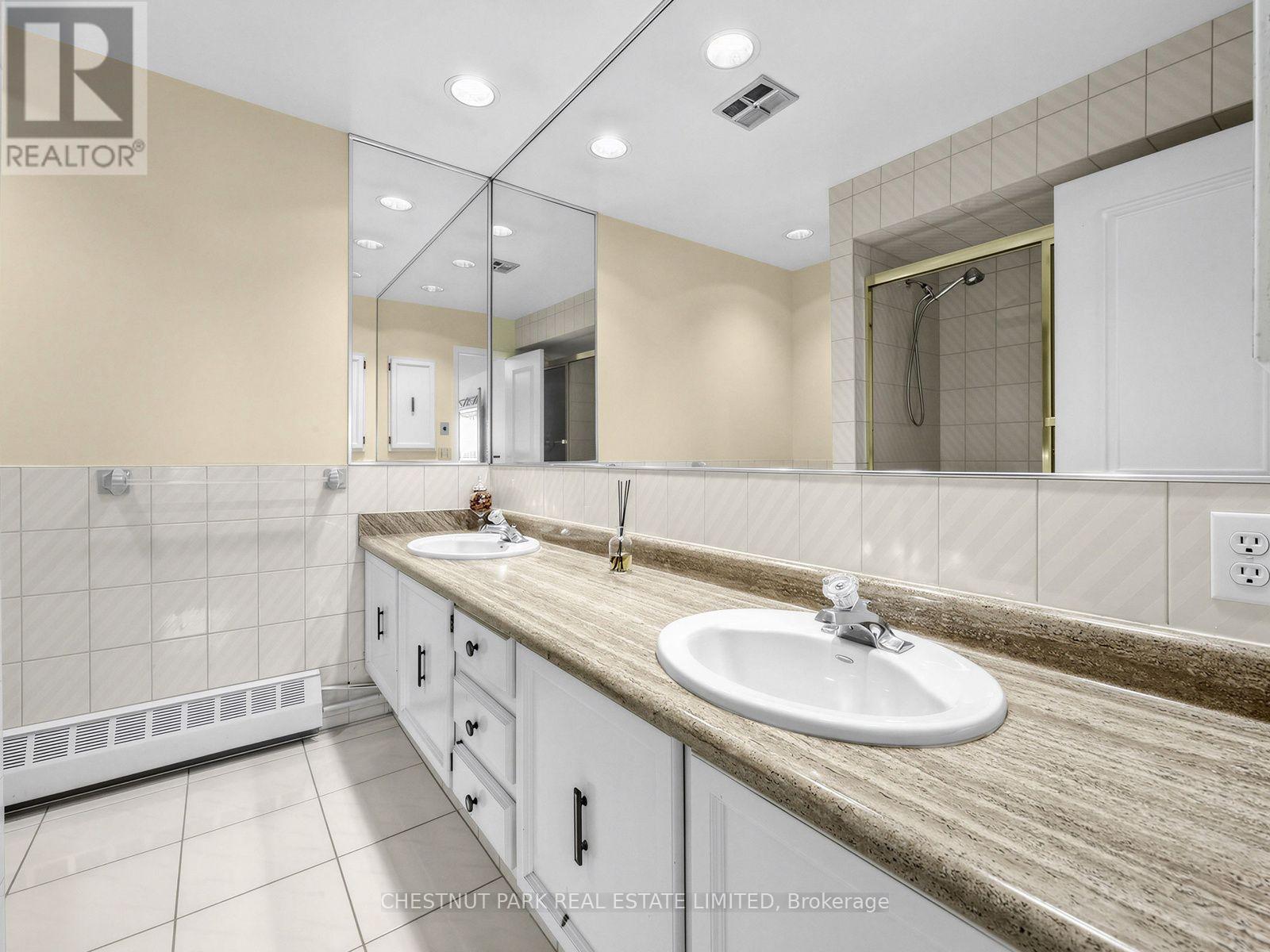 59 Chipstead Road, Toronto, Ontario  M3B 3E8 - Photo 31 - C14030702