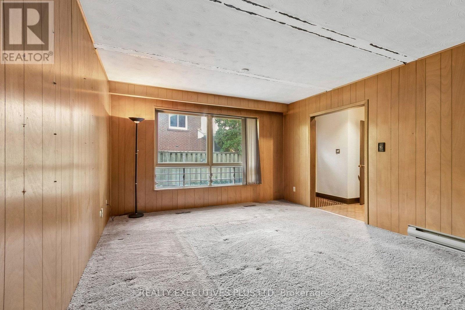 12 Mandel Crescent, Toronto, Ontario  M2H 1B9 - Photo 13 - C14030824