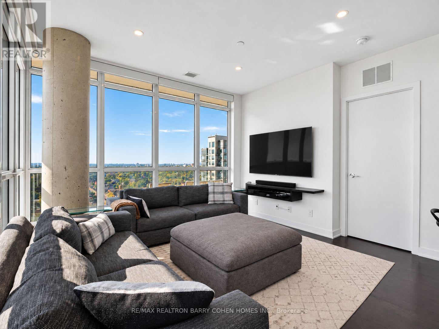 1707 - 501 St Clair Avenue W, Toronto, Ontario  M5P 0A2 - Photo 8 - C14030856