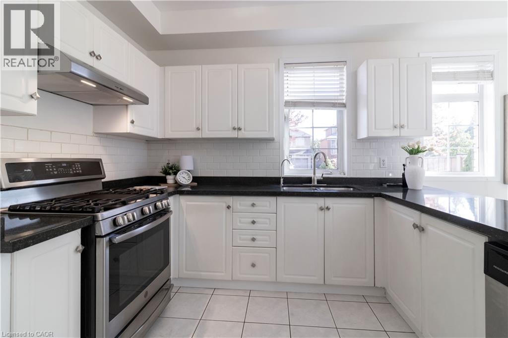 5482 Churchill Meadows Boulevard, Mississauga, Ontario L5M 6N6 - Photo 10 - 40868957