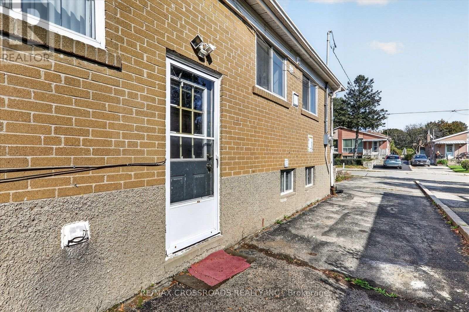 210 Linden Avenue, Toronto, Ontario  M1K 3H8 - Photo 28 - E14030522