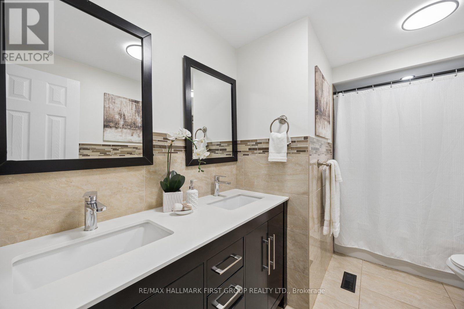 1870 Larksmere Court, Pickering, Ontario  L1V 6E3 - Photo 24 - E14030622
