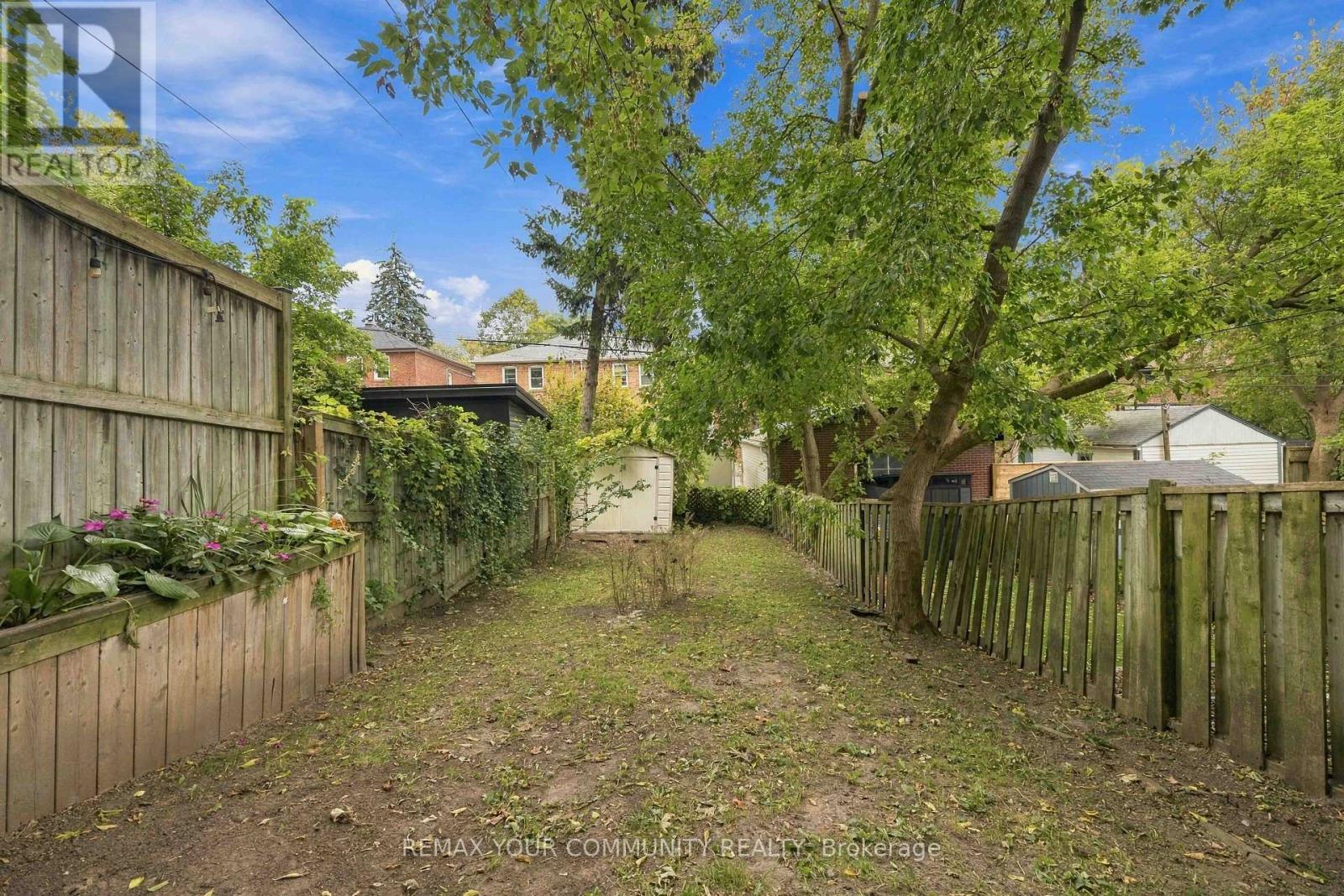 263 Waverley Road, Toronto, Ontario  M4L 3T5 - Photo 32 - E14030680
