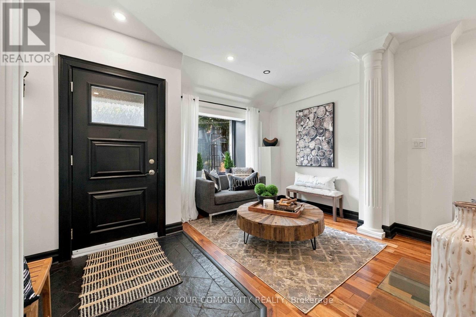 263 Waverley Road, Toronto, Ontario  M4L 3T5 - Photo 4 - E14030680