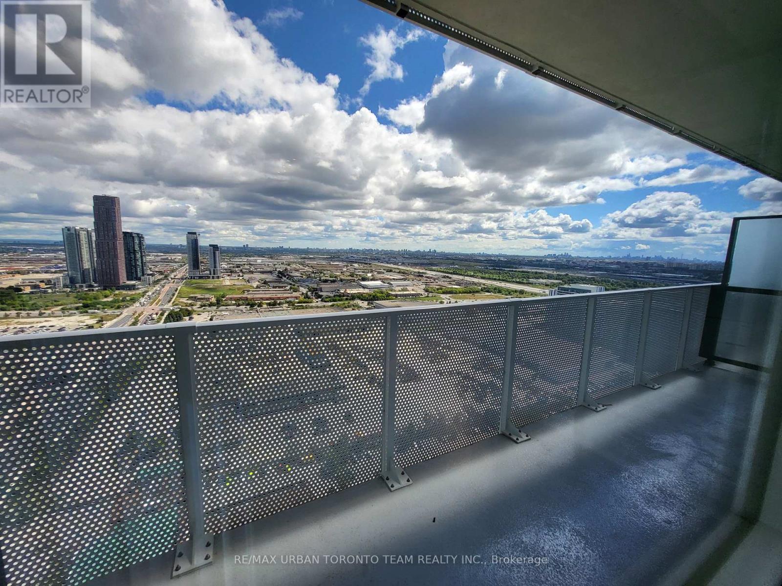 3907 - 28 Interchange Way, Vaughan (Vaughan Corporate Centre), Ontario  L4K 0P8 - Photo 8 - N14030694