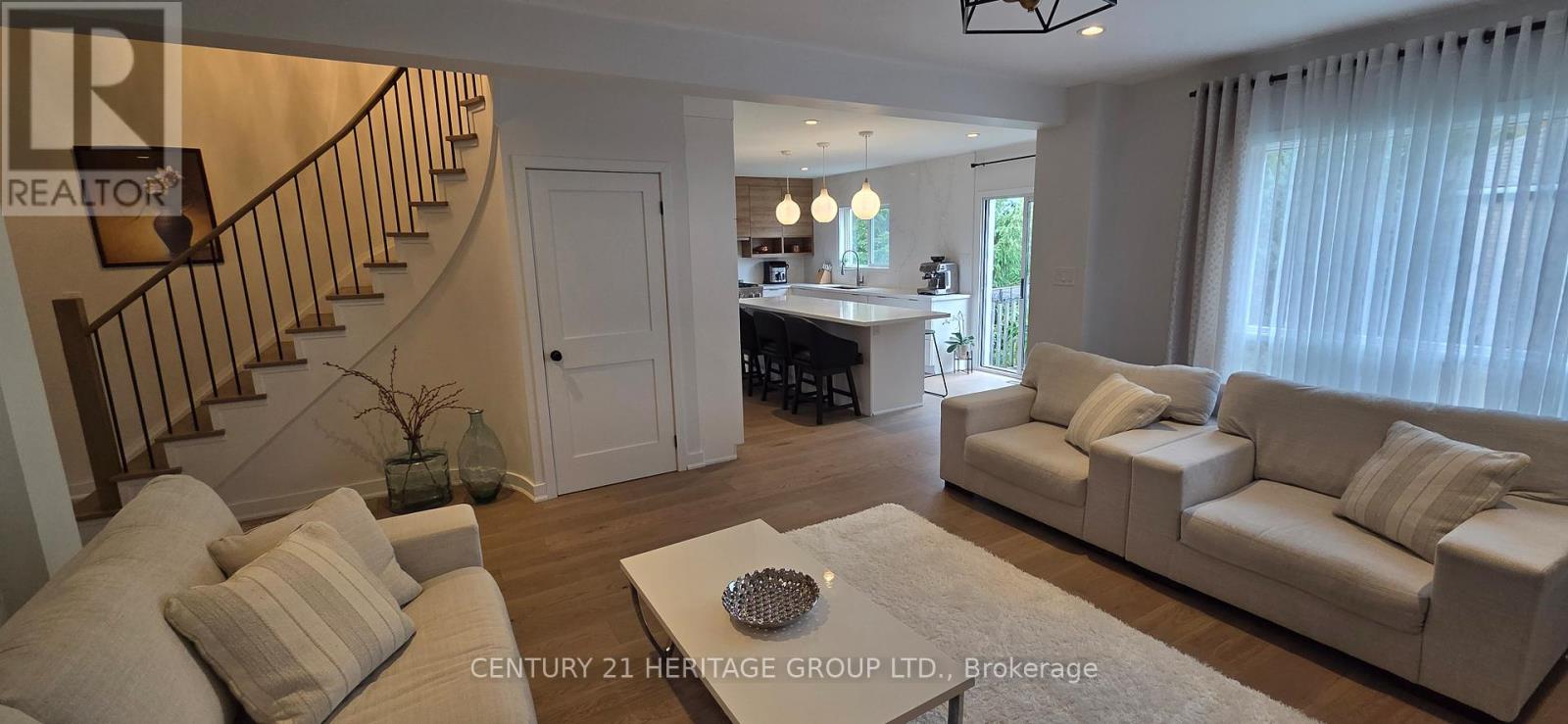 337 Carruthers Avenue, Newmarket, Ontario  L3X 2B7 - Photo 6 - N14030810