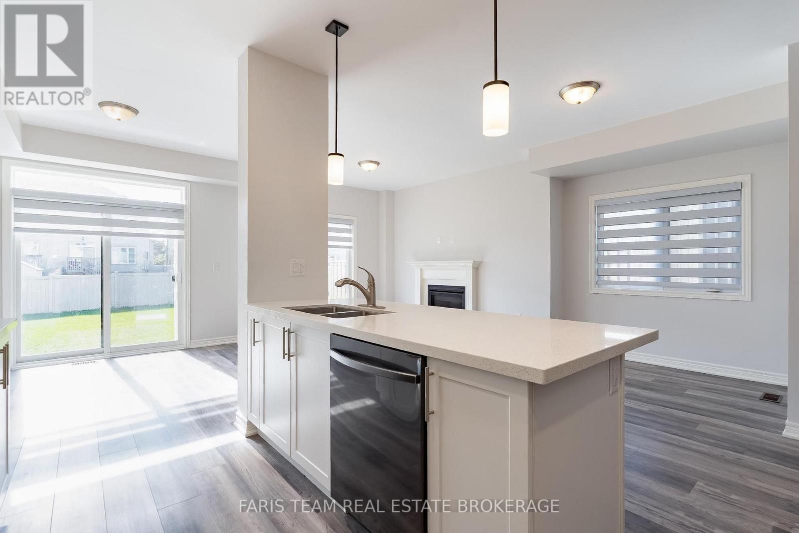 11 Churchlea Mews, Orillia, Ontario  L3V 8K9 - Photo 6 - S14030582