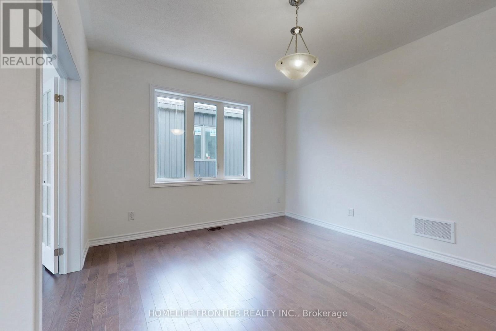 364 Ramblewood Drive, Wasaga Beach, Ontario  L9Z 0L5 - Photo 4 - S14030686