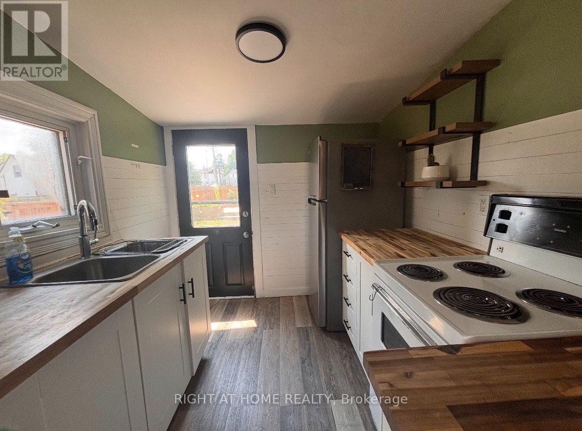 365 Horrell Avenue, Midland, Ontario  L4R 2A5 - Photo 3 - S14030736