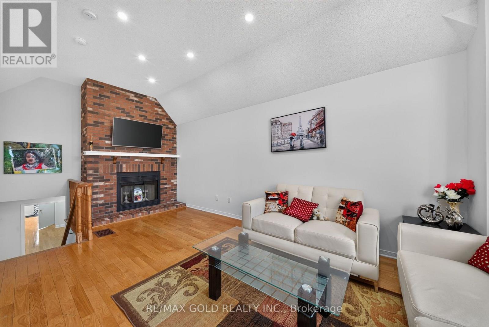 152 Bighorn Crescent, Brampton, Ontario  L6R 1G1 - Photo 8 - W14030740