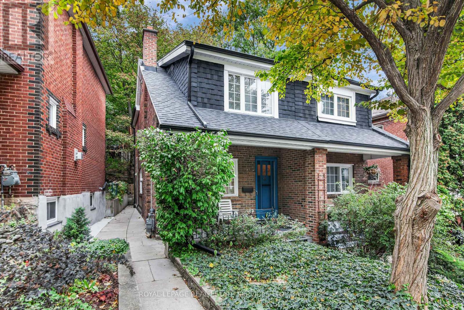 405 GLENLAKE AVENUE, Toronto, Ontario