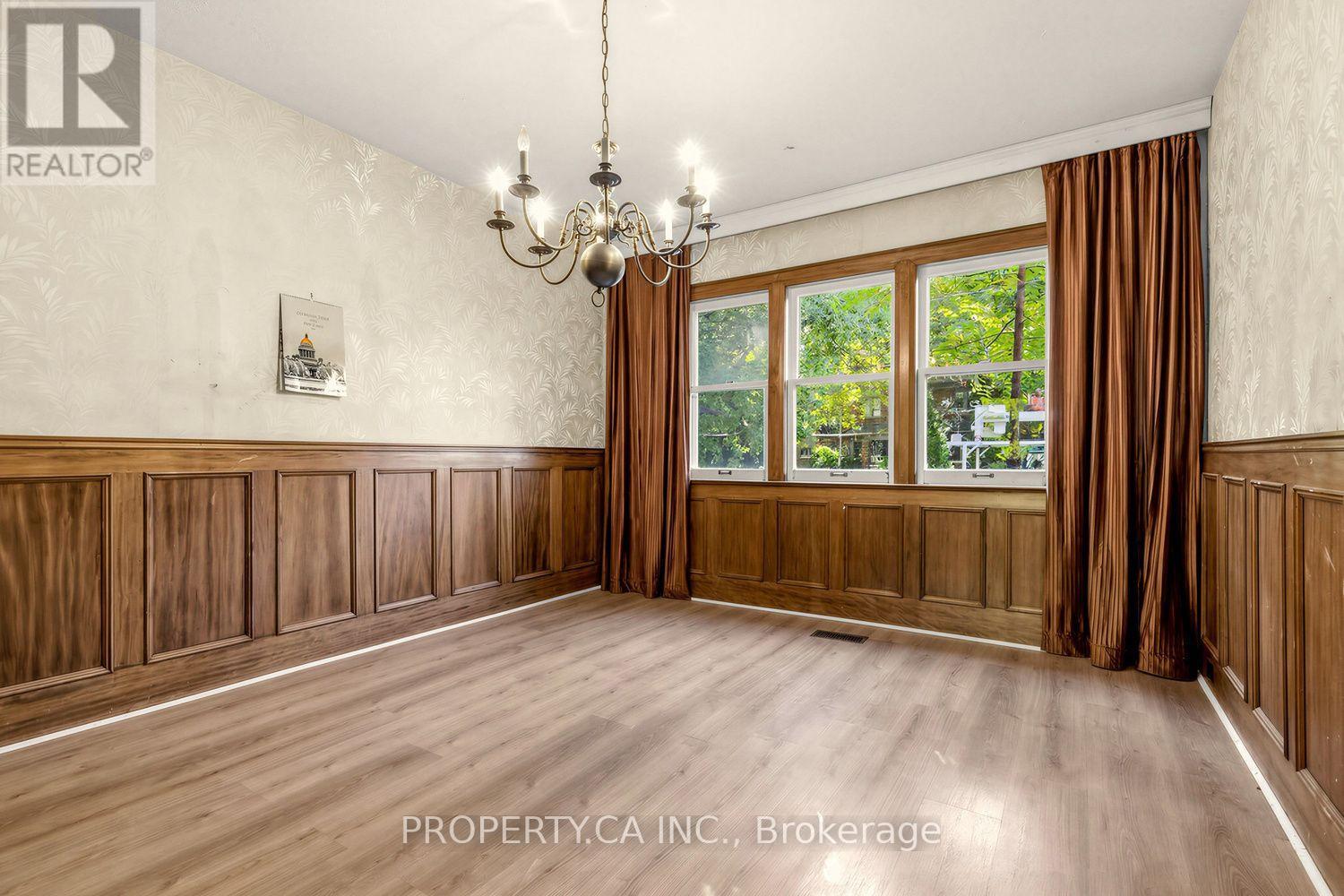 54 Baby Point Road, Toronto, Ontario  M6S 2G3 - Photo 9 - W14030788