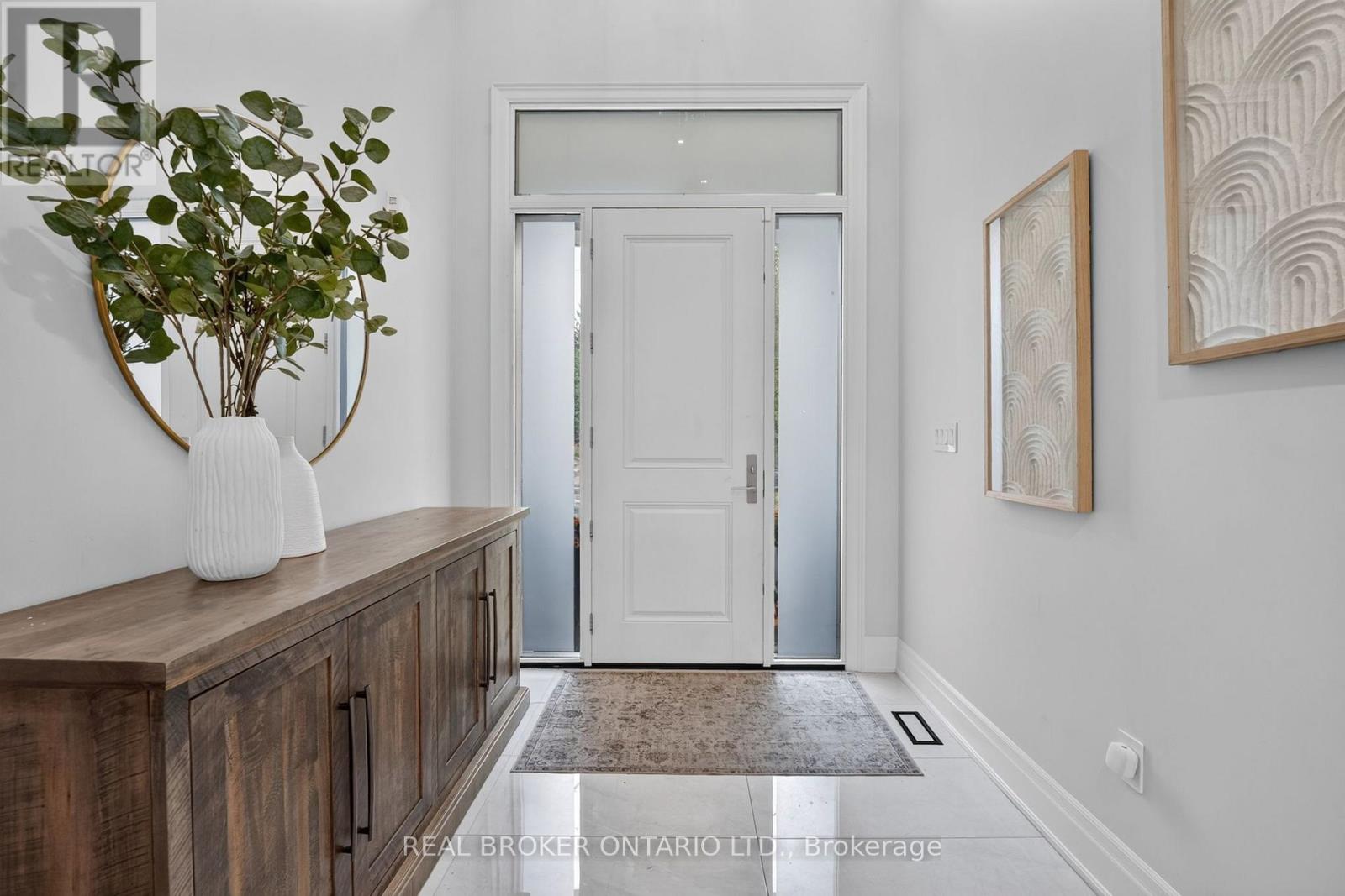 301 Martin Street, Milton, Ontario  L9T 2R7 - Photo 6 - W14030798