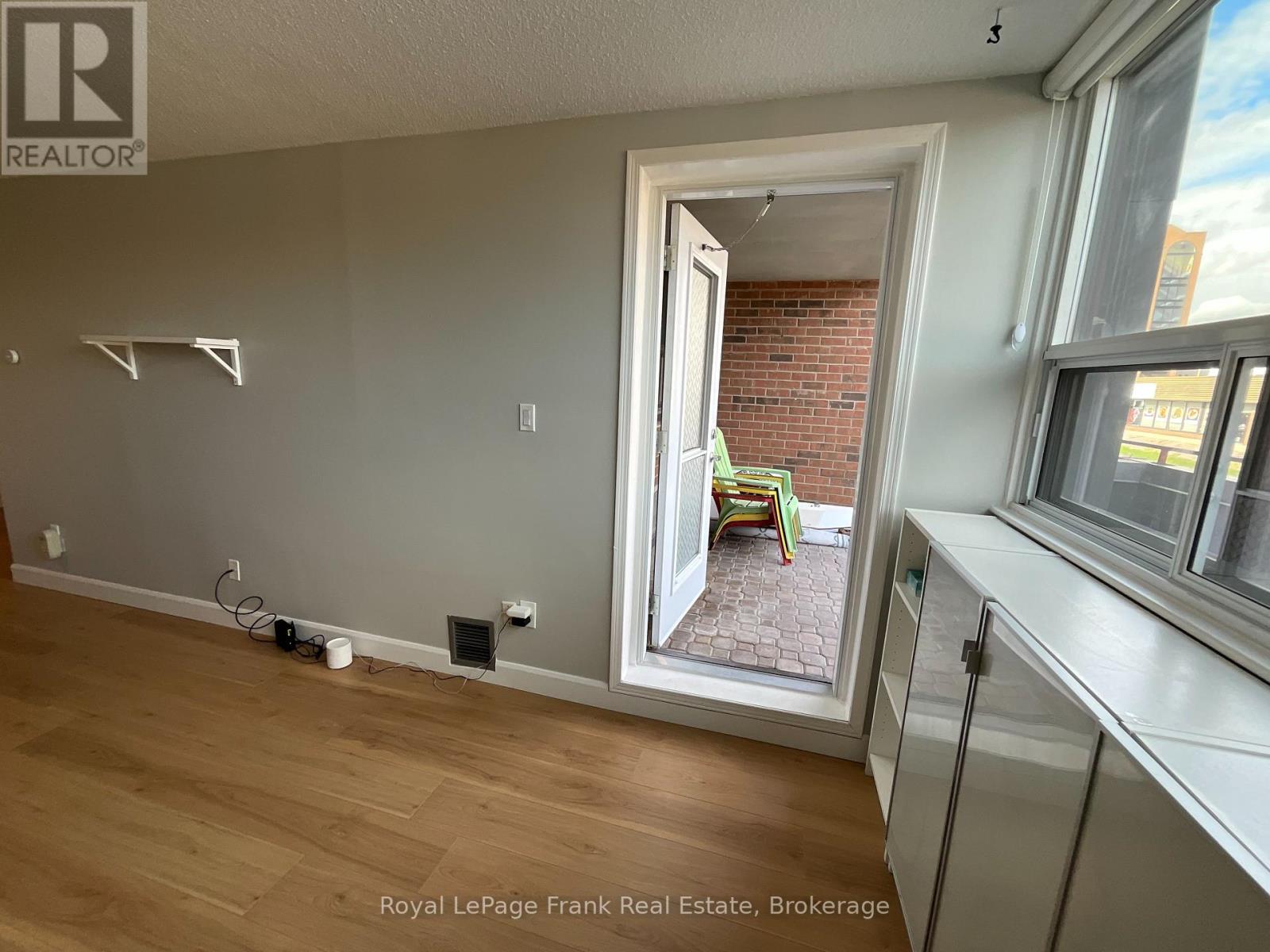 205 - 80 Athol Street E, Oshawa, Ontario  L1H 8B7 - Photo 12 - E14030764